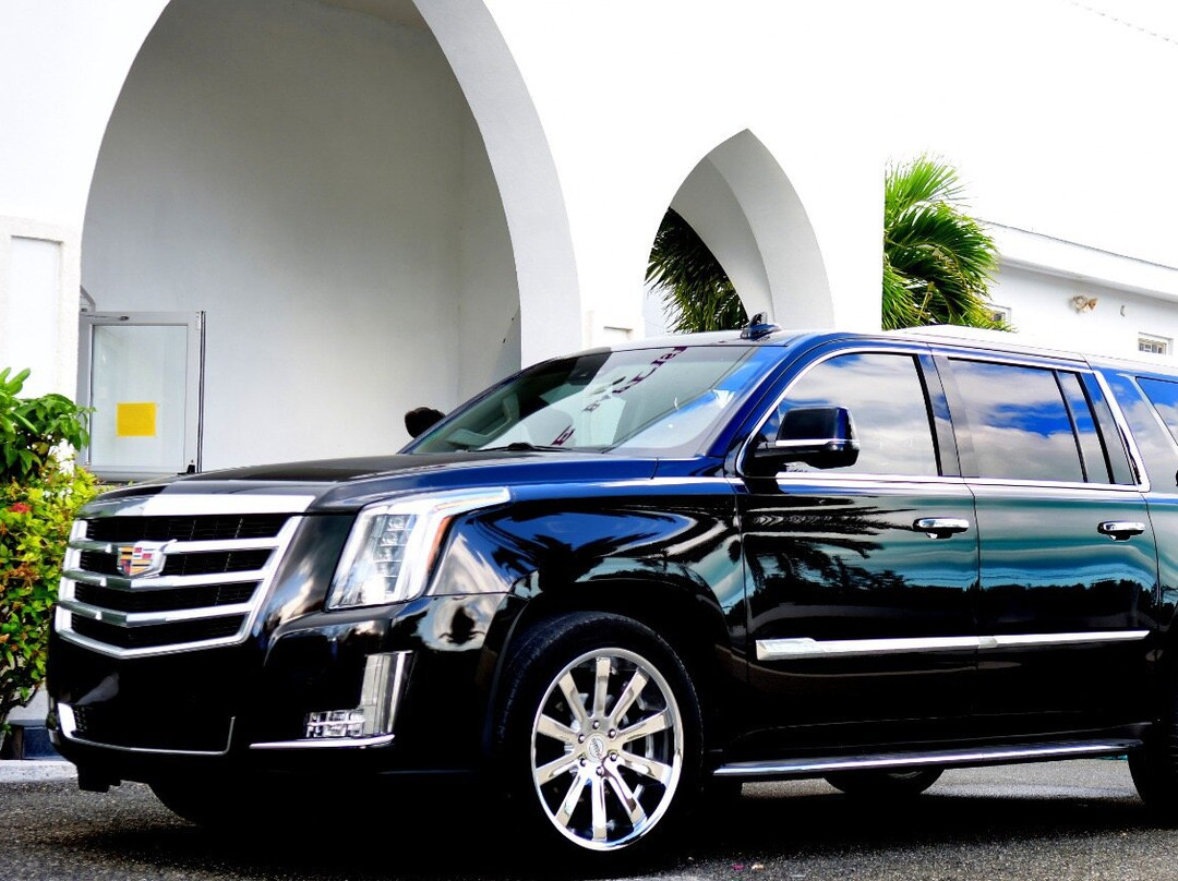 VIP Luxury Transportation-普罗维登西亚莱斯必去景点