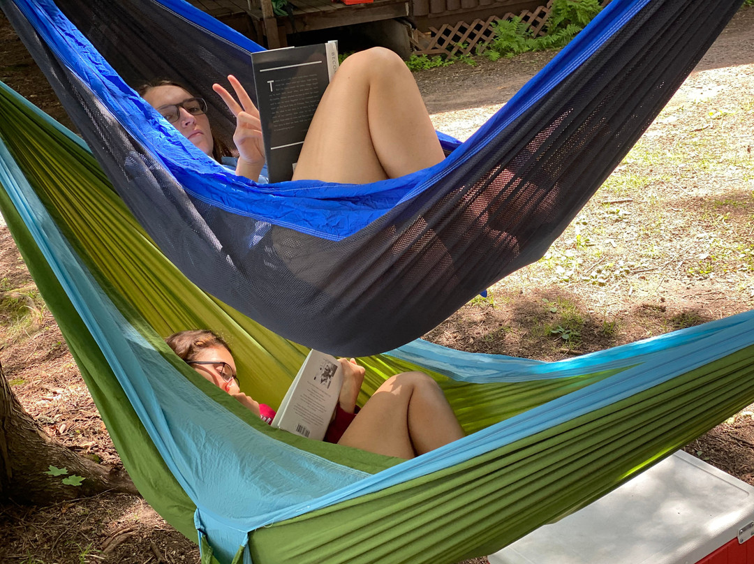 Ghost Lake Lodge主图