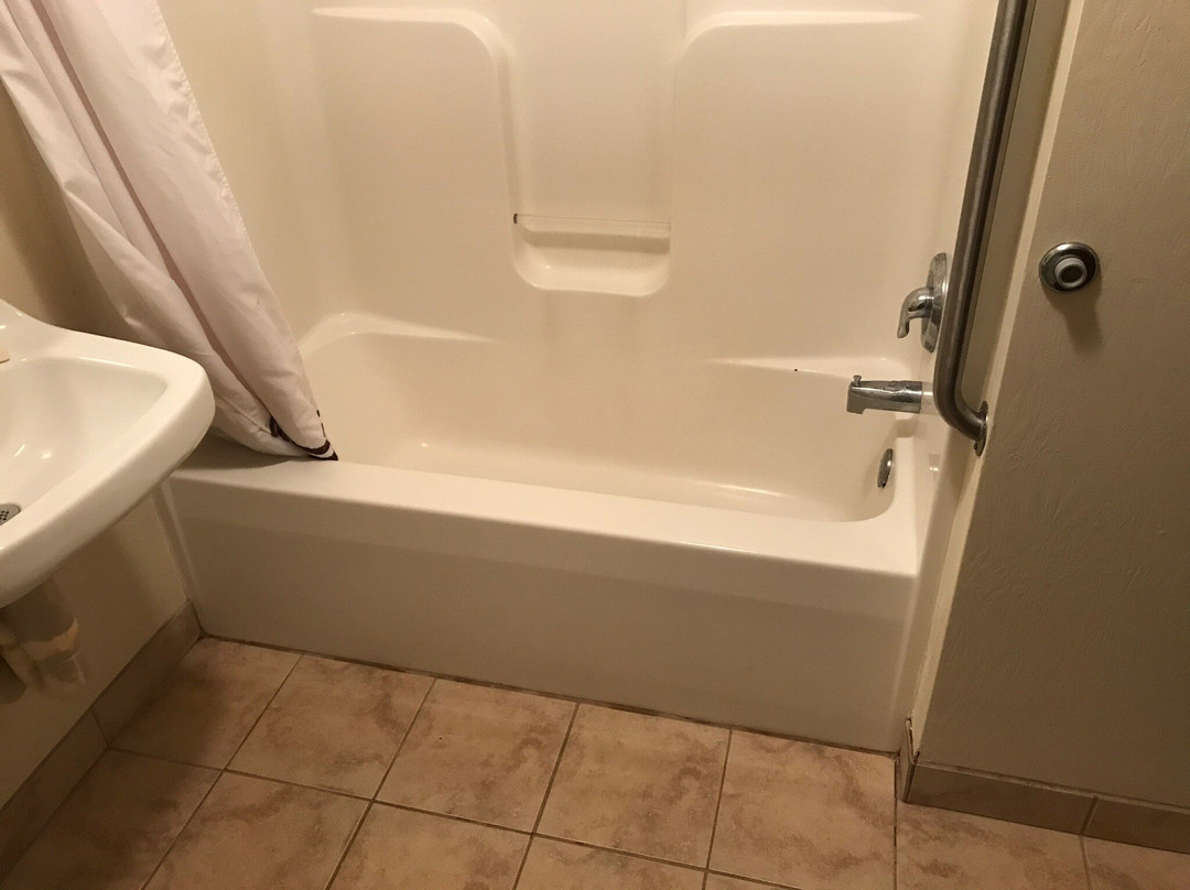 Hawthorn Suites by Wyndham Akron/Seville主图