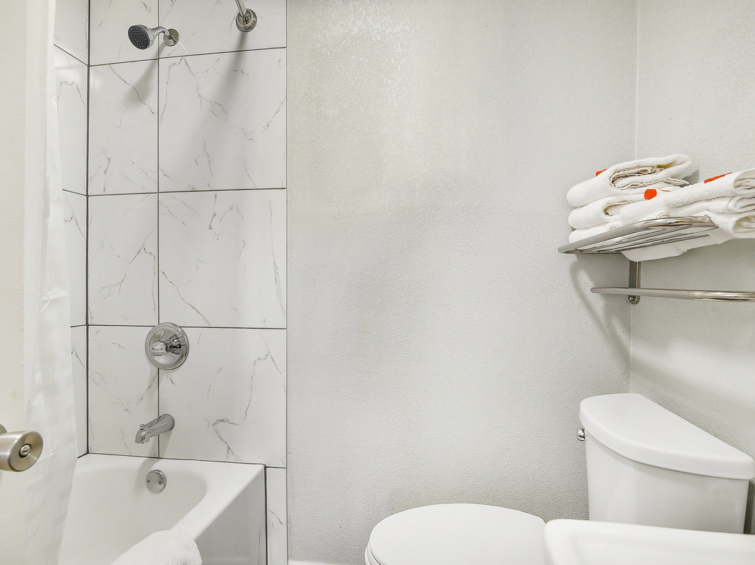 OYO Hotel McAlester OK S Main St主图