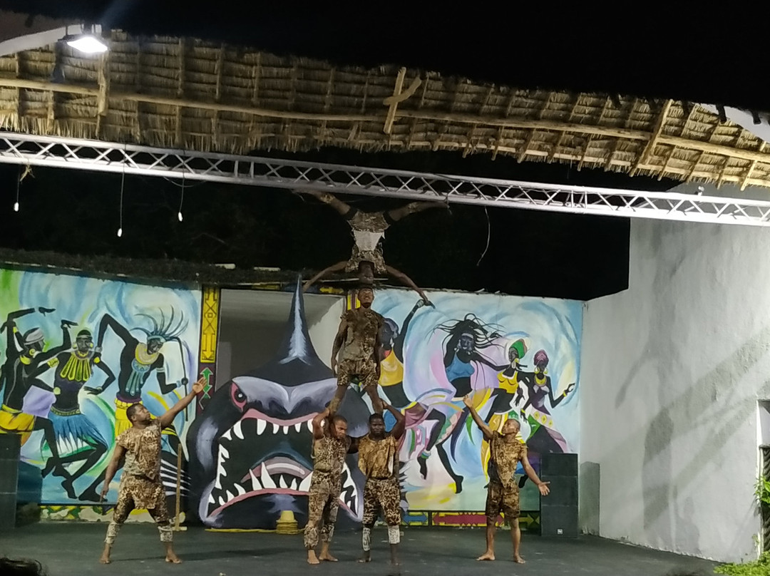 吉汶瓦海滩度假酒店主图