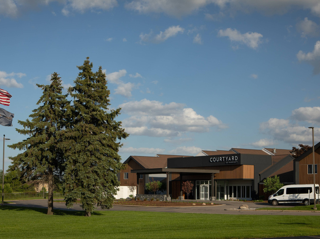 兰辛万怡酒店主图