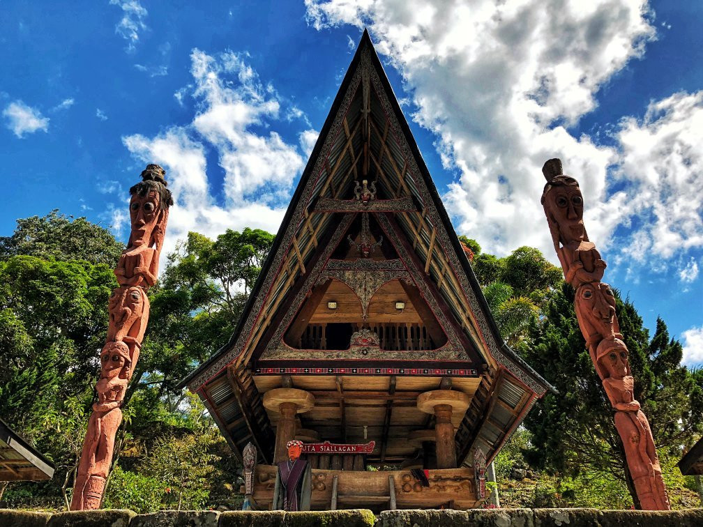 King Siallagan's Stone Chair-Ambarita必去景点