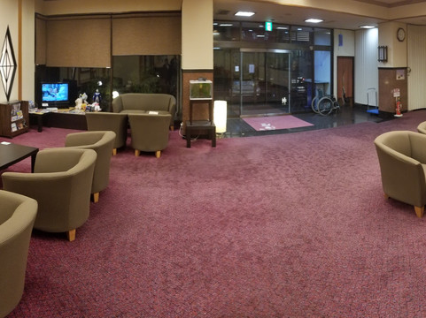 会津屋酒店主图