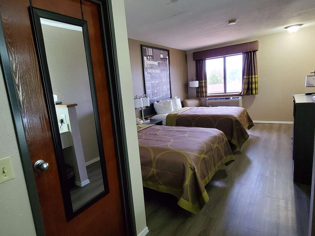 Super 8 by Wyndham Paris主图