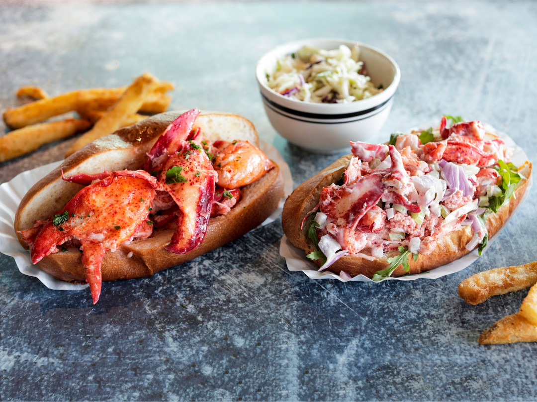 Speaks Clam Bar St Armands