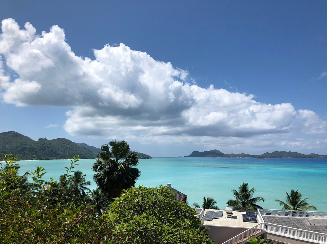 拉奇佩尔酒店主图