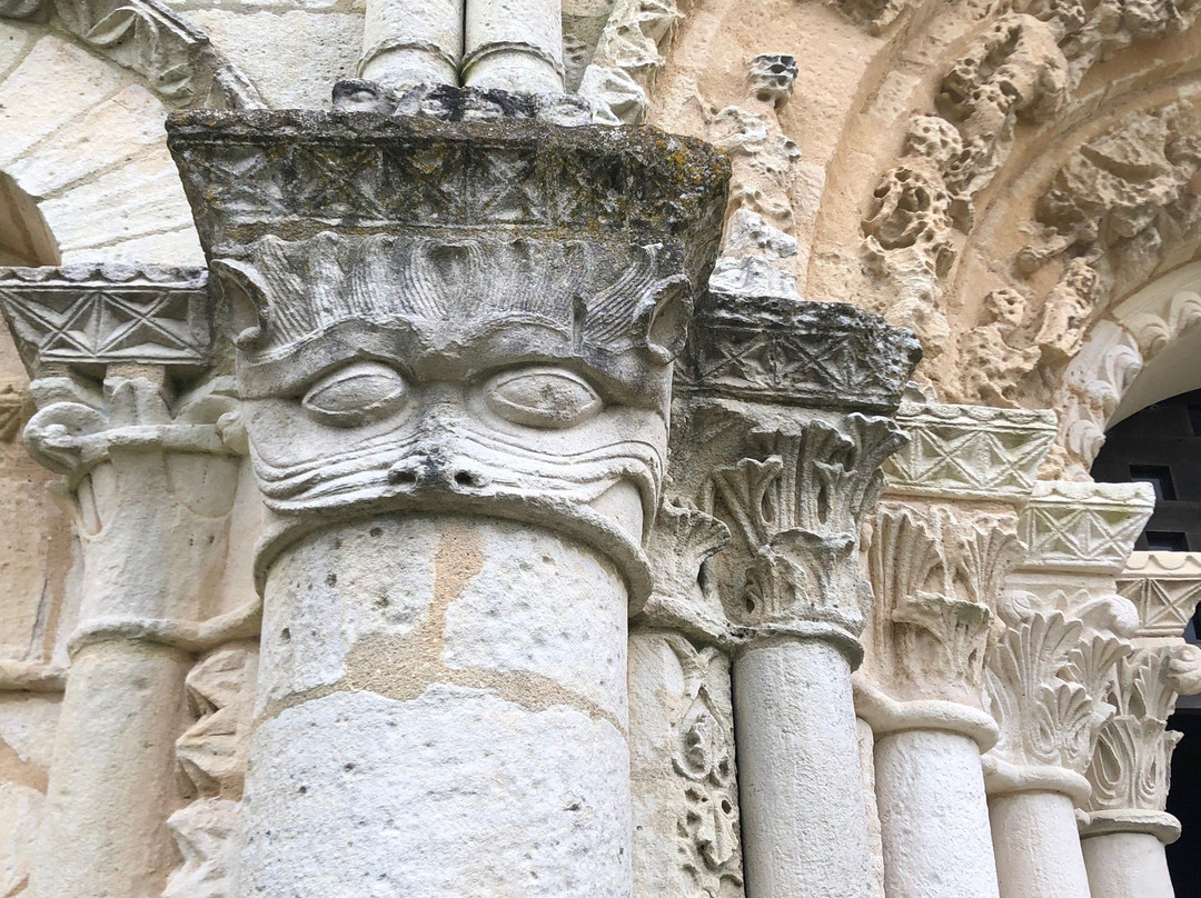 Echillais旅游攻略图片