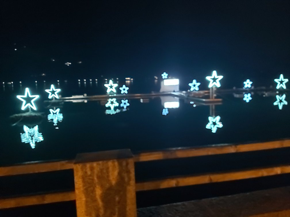Magic Lake Show-采尔湖畔必去景点