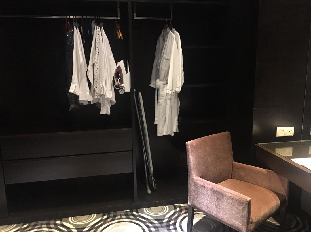 Avenue Garden Hotel主图