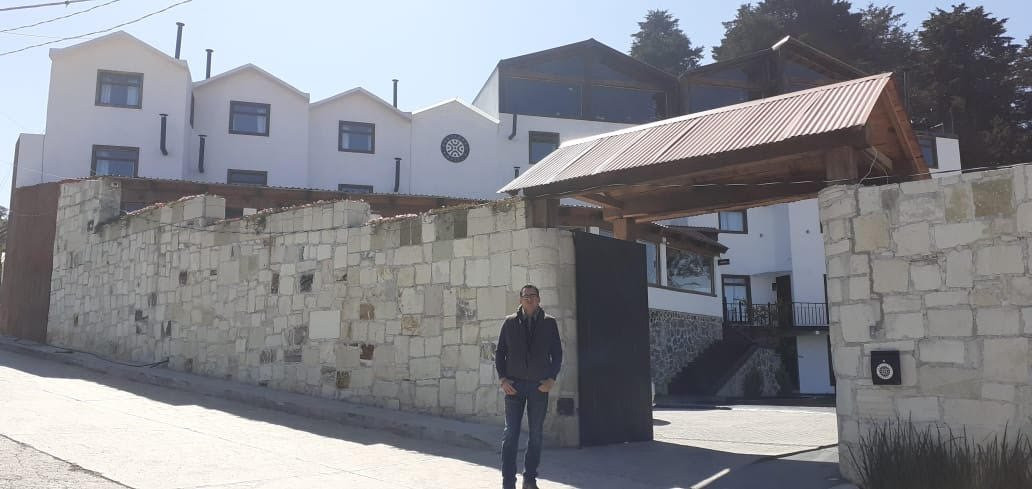 Hotel Santiurde主图