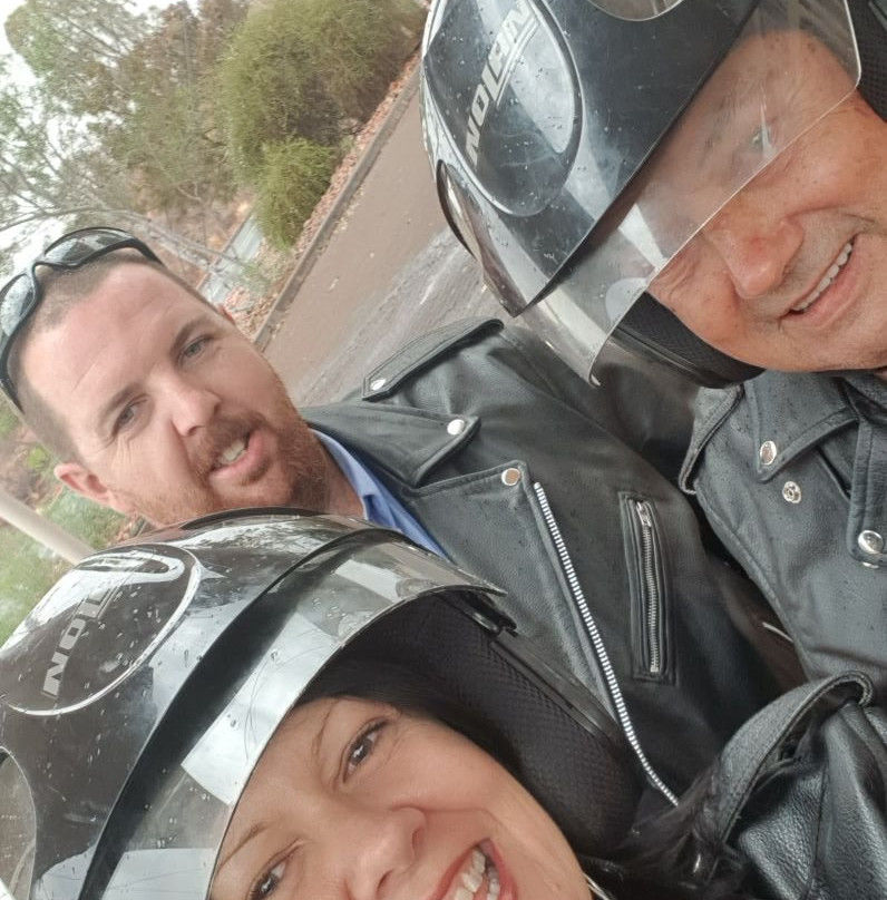Uluru Motorcycle Tours-乌鲁鲁-卡塔丘塔国家公园必去景点