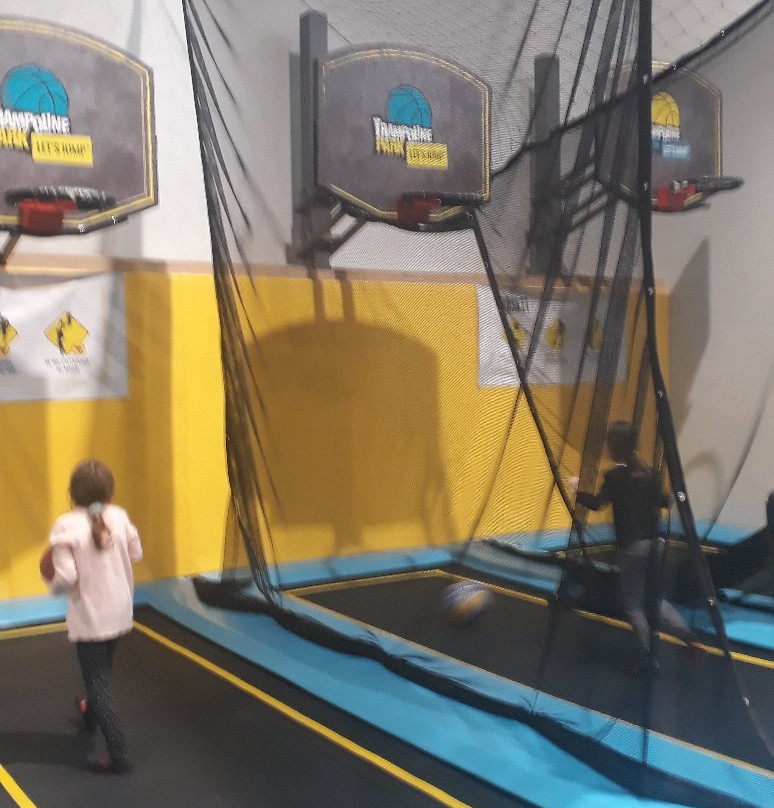 Trampoline Park You Jump Paris Palaiseau-帕莱索必去景点