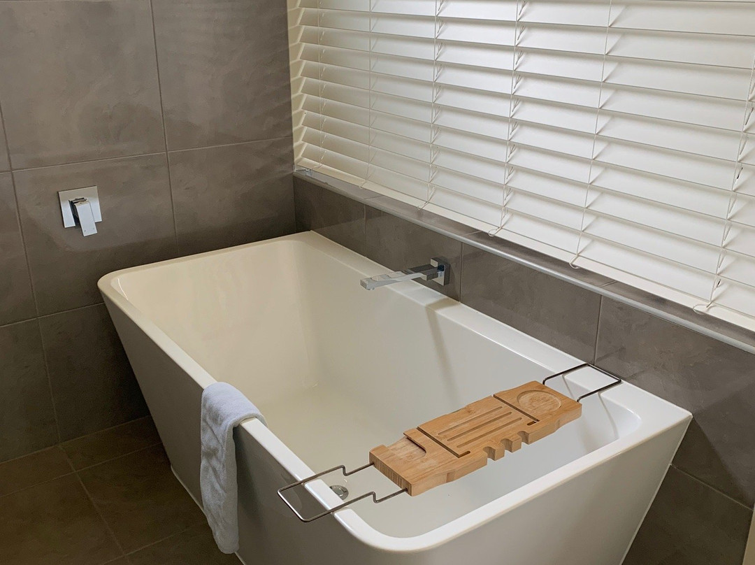 Manzanillo Grove-Drysdale必去景点