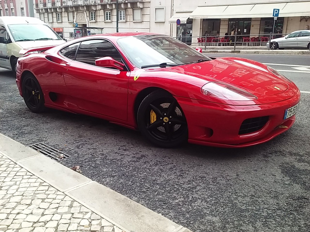 Ferrari Rent Braga景点图片