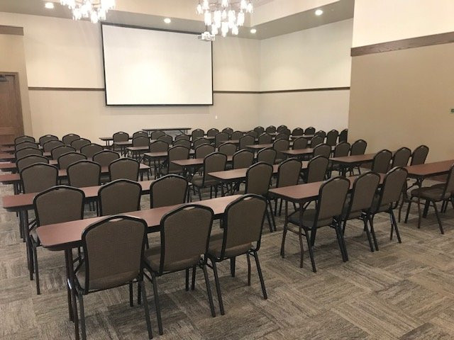 The Lodge at Mauston主图