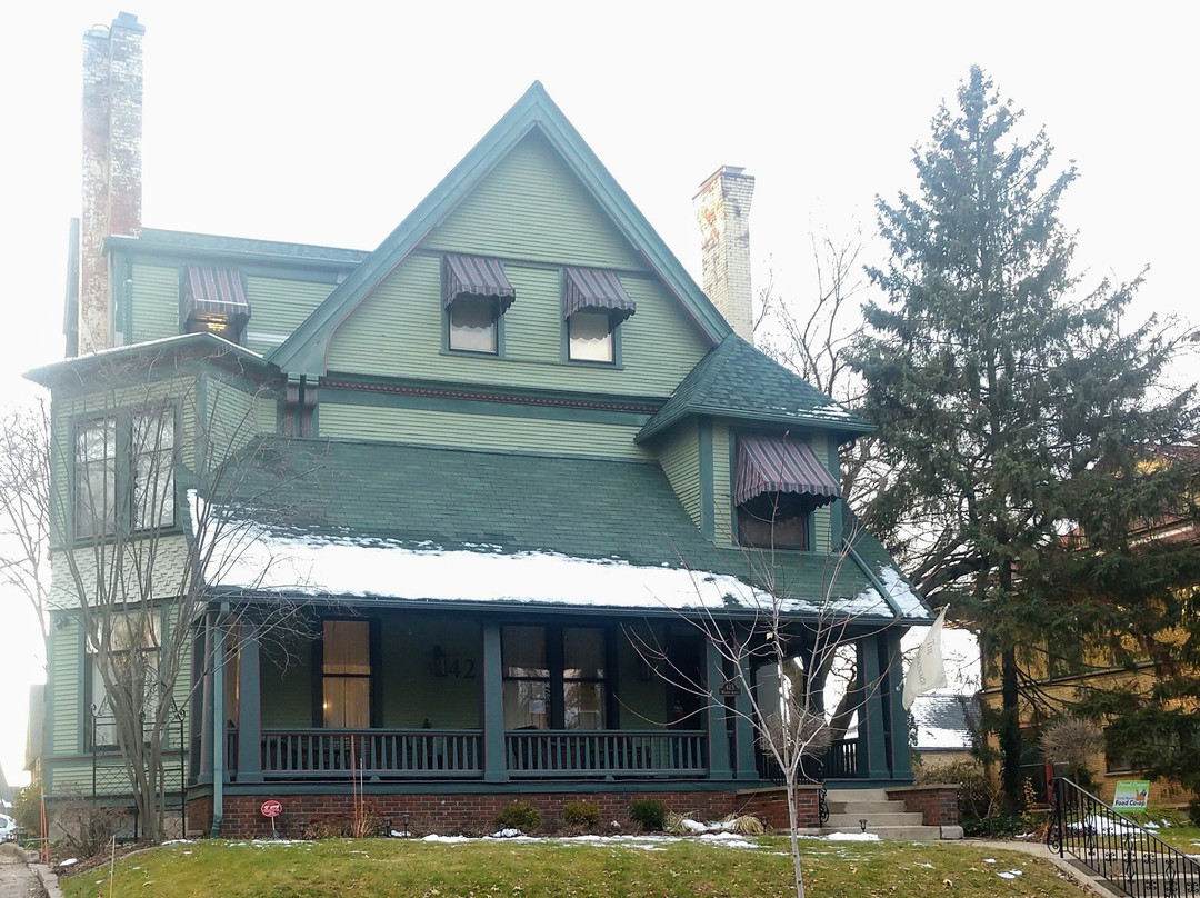 The Parsonage Inn B&B主图