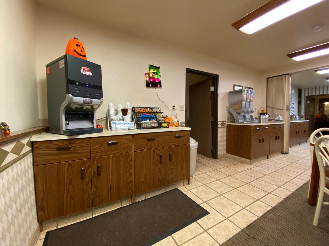 Super 8 by Wyndham Butte MT主图