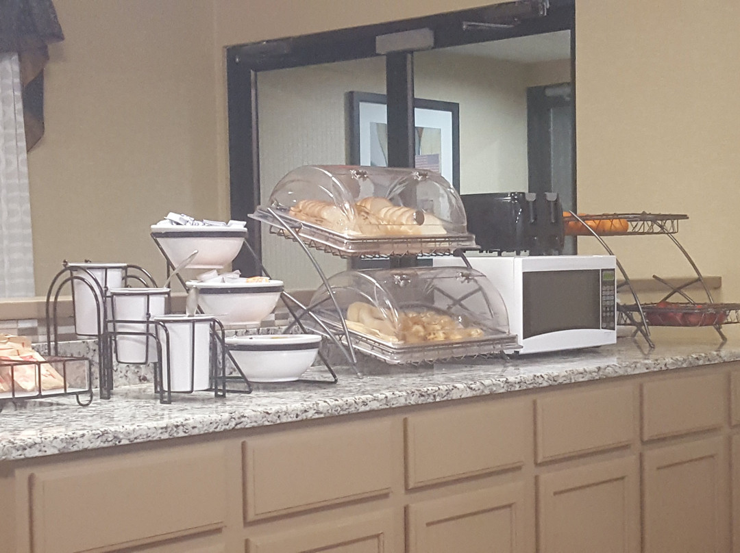 Baymont by Wyndham Belleville Airport Area主图