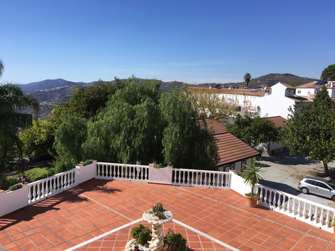 孔佩塔阳台别墅酒店主图