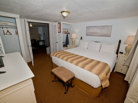 The Georgianne Inn & Suites主图