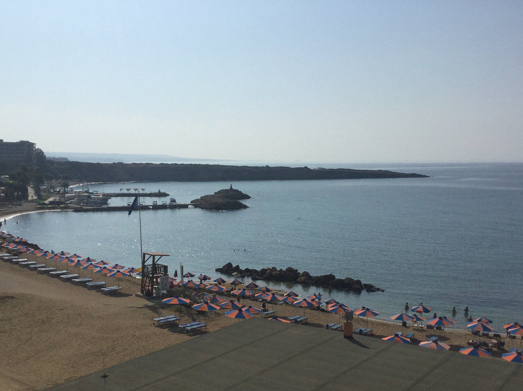 Corallia Beach Hotel Apartments主图