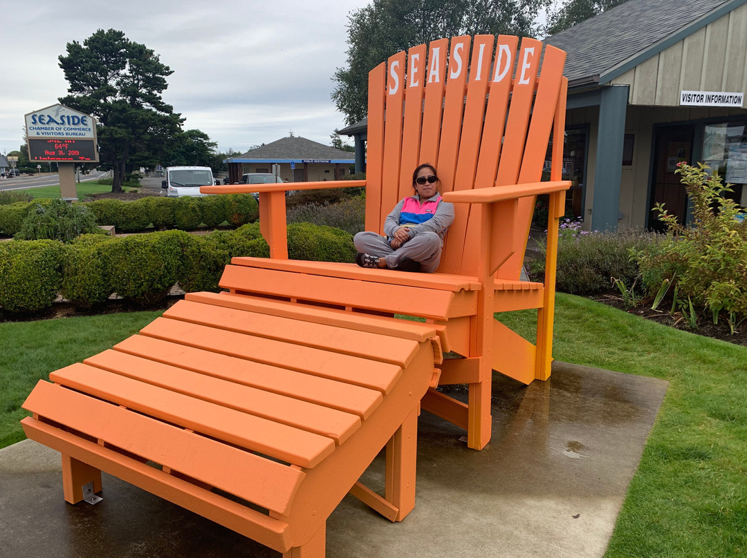 Cannon Beach Visitor Center景点图片