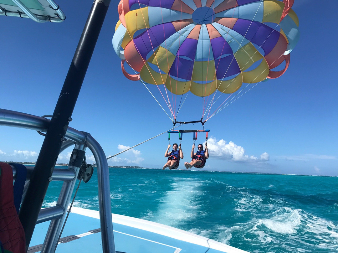 Grace Bay Watersports-普罗维登西亚莱斯必去景点