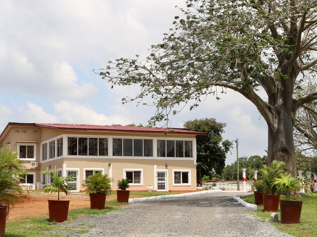 Villa Awoyo Resort主图