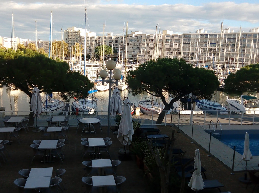 海王星因特尔酒店主图