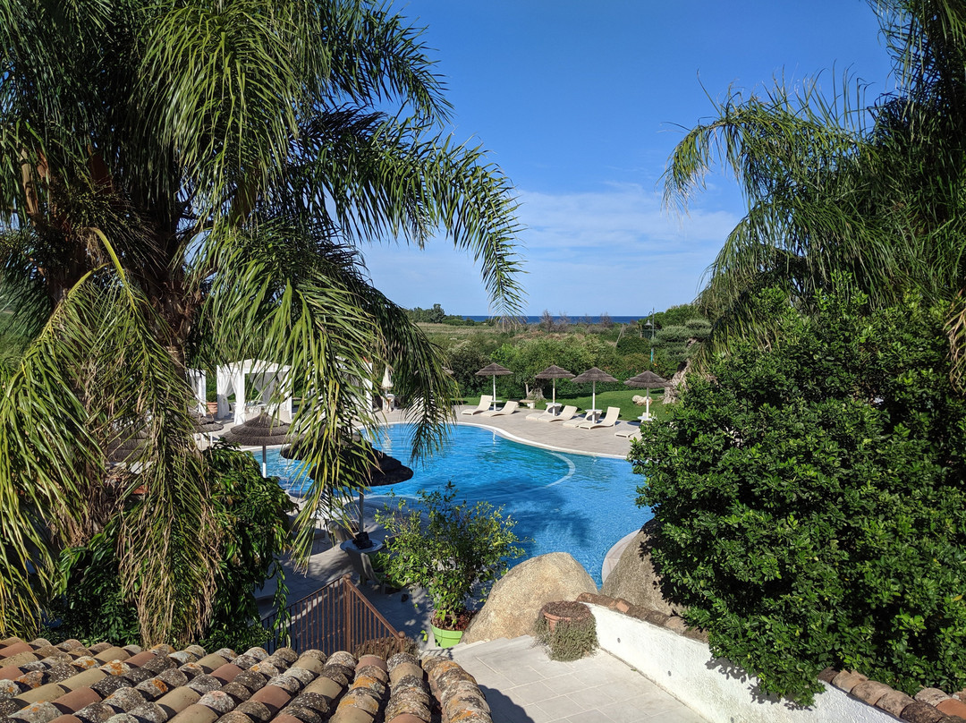 维拉斯别墅度假酒店主图