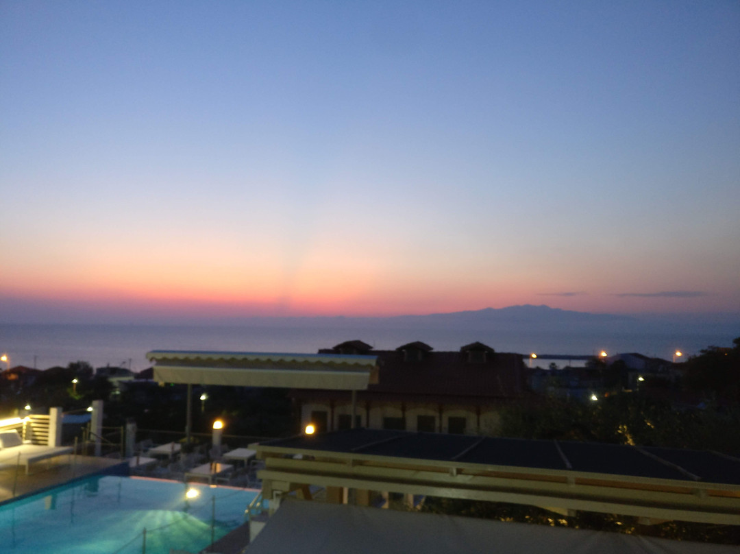 Anny Residences & Suites主图