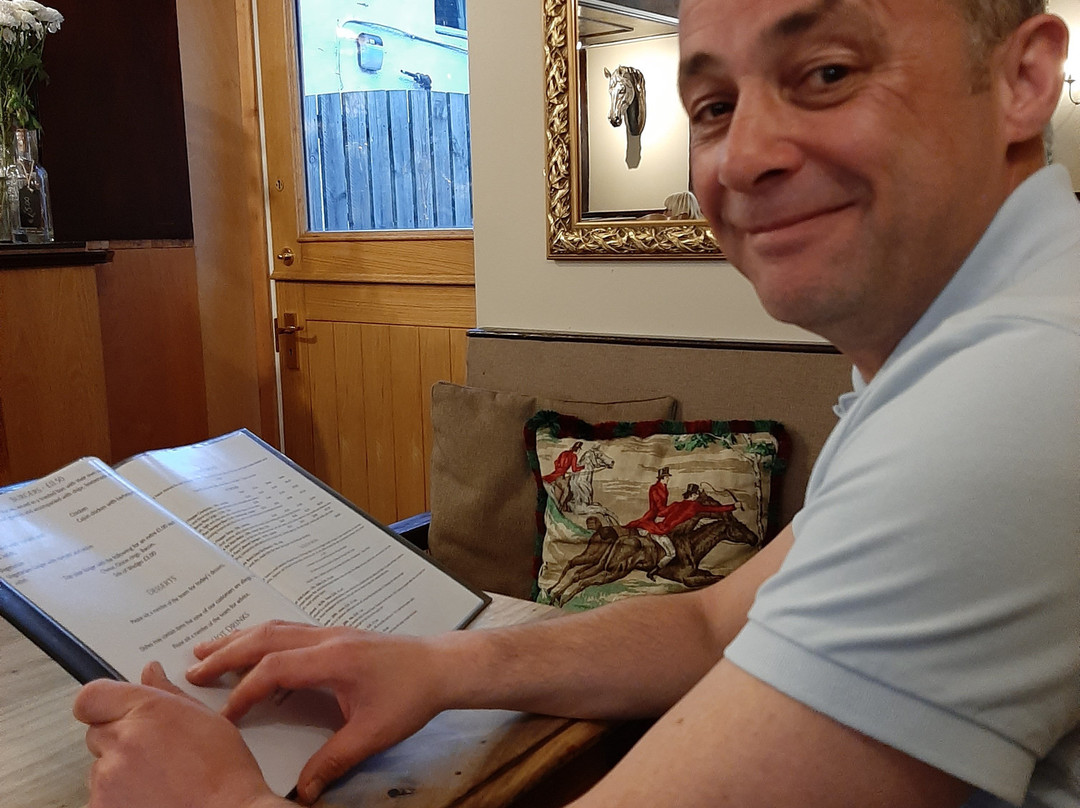 The Plough Hotel主图