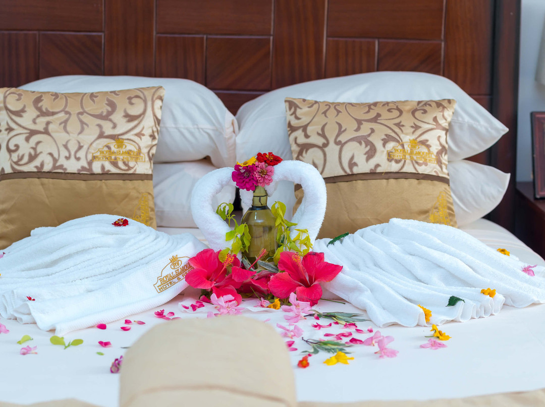 Royal Elmount Hotel主图