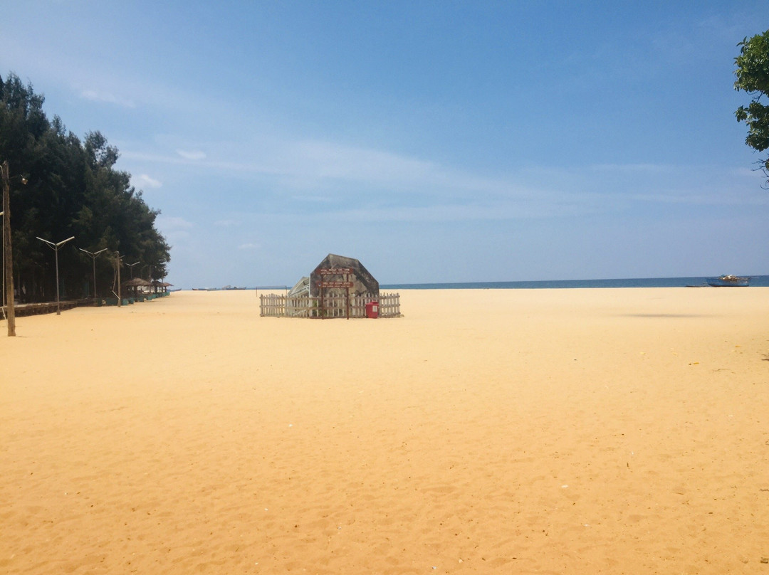 Kallady Beach景点图片