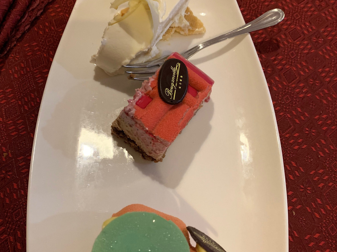 Bouganville Hotel主图