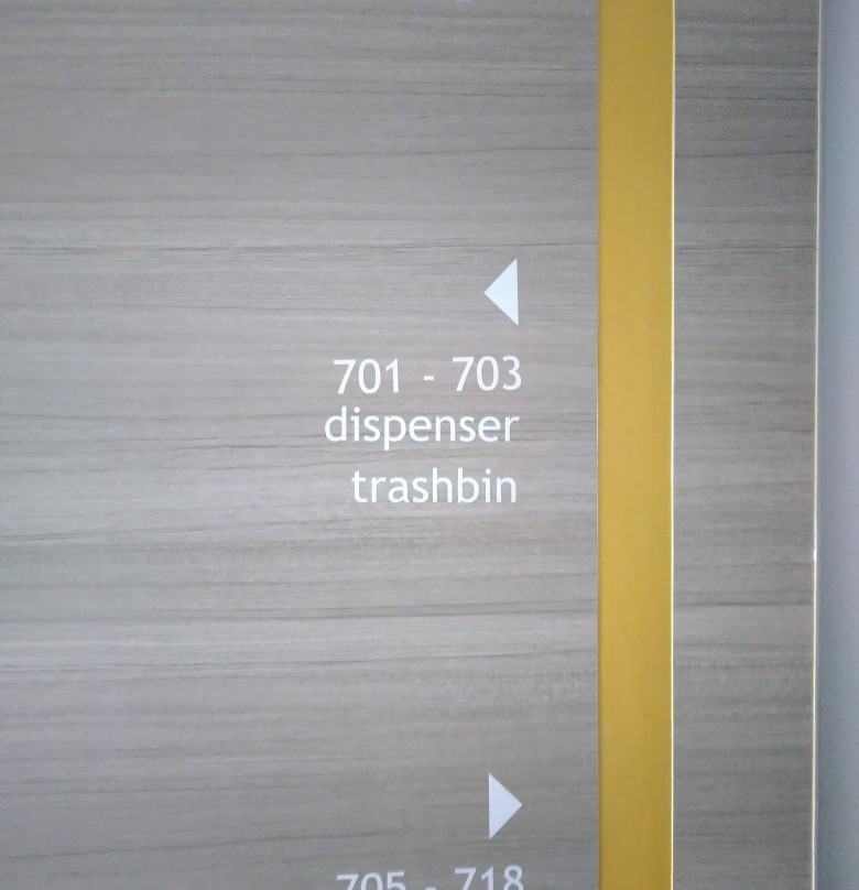 Lynn Hotel Serang主图