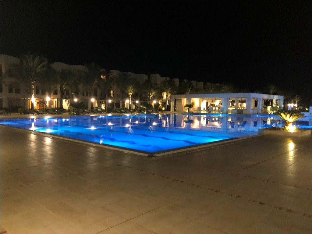 JAZ Elite Crystal, Almaza Bay主图