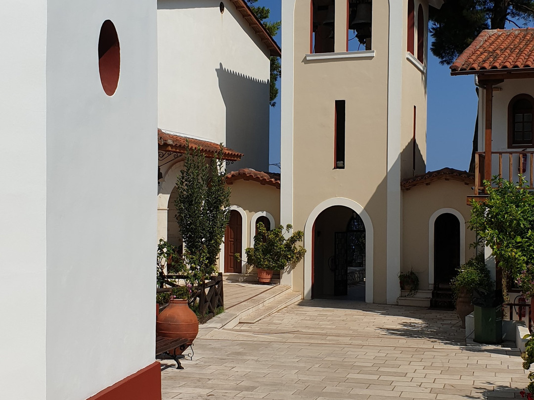 Lefkada Monastery οf Faneromeni景点图片