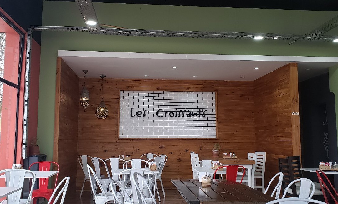 Les Croissants