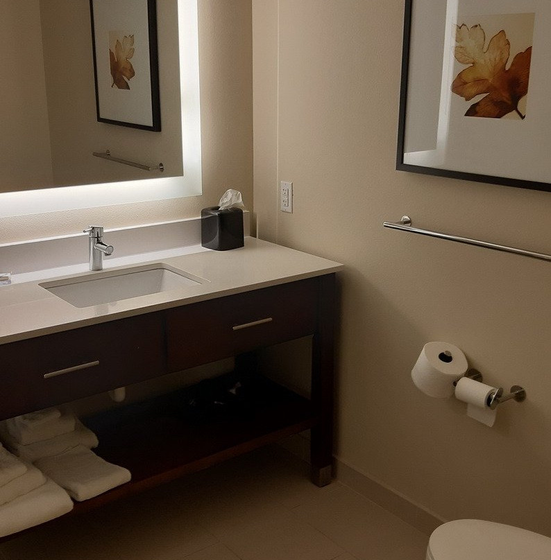 Candlewood Suites Fargo South - Medical Center by IHG主图