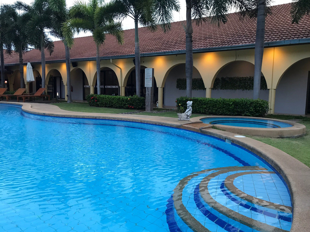 泰国逍遥游度假村主图