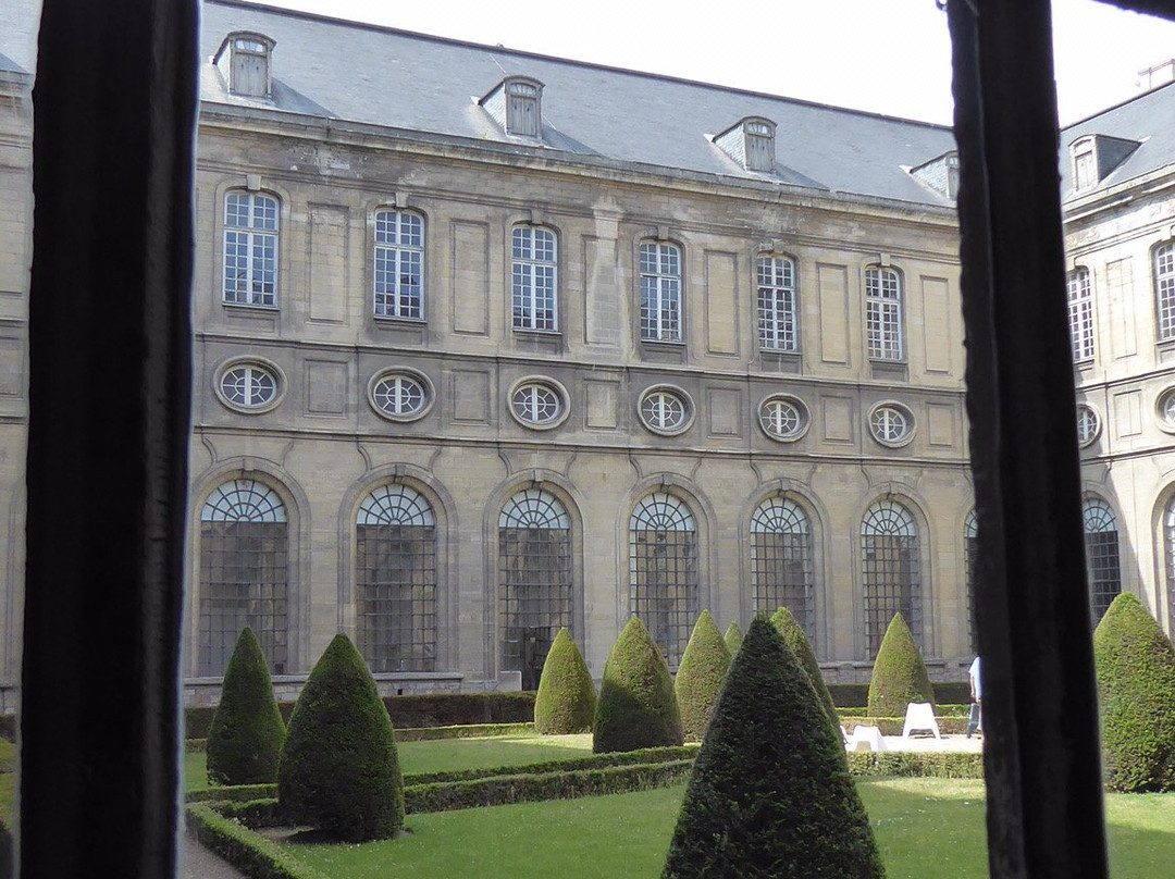 Abbaye St Vaast-阿拉斯必去景点