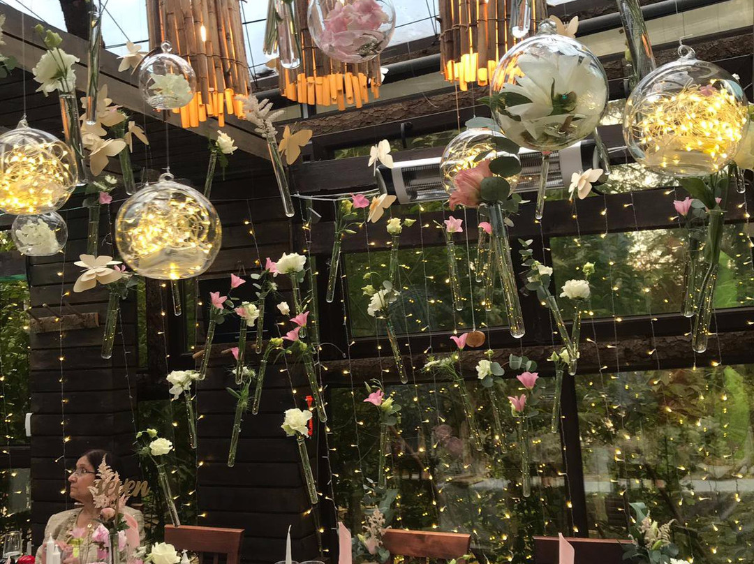 娄娜酒店主图