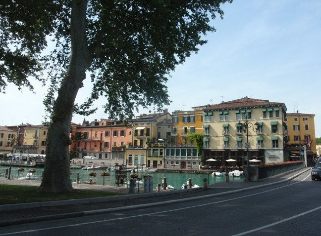 Ponte di Viale Cordigero景点图片