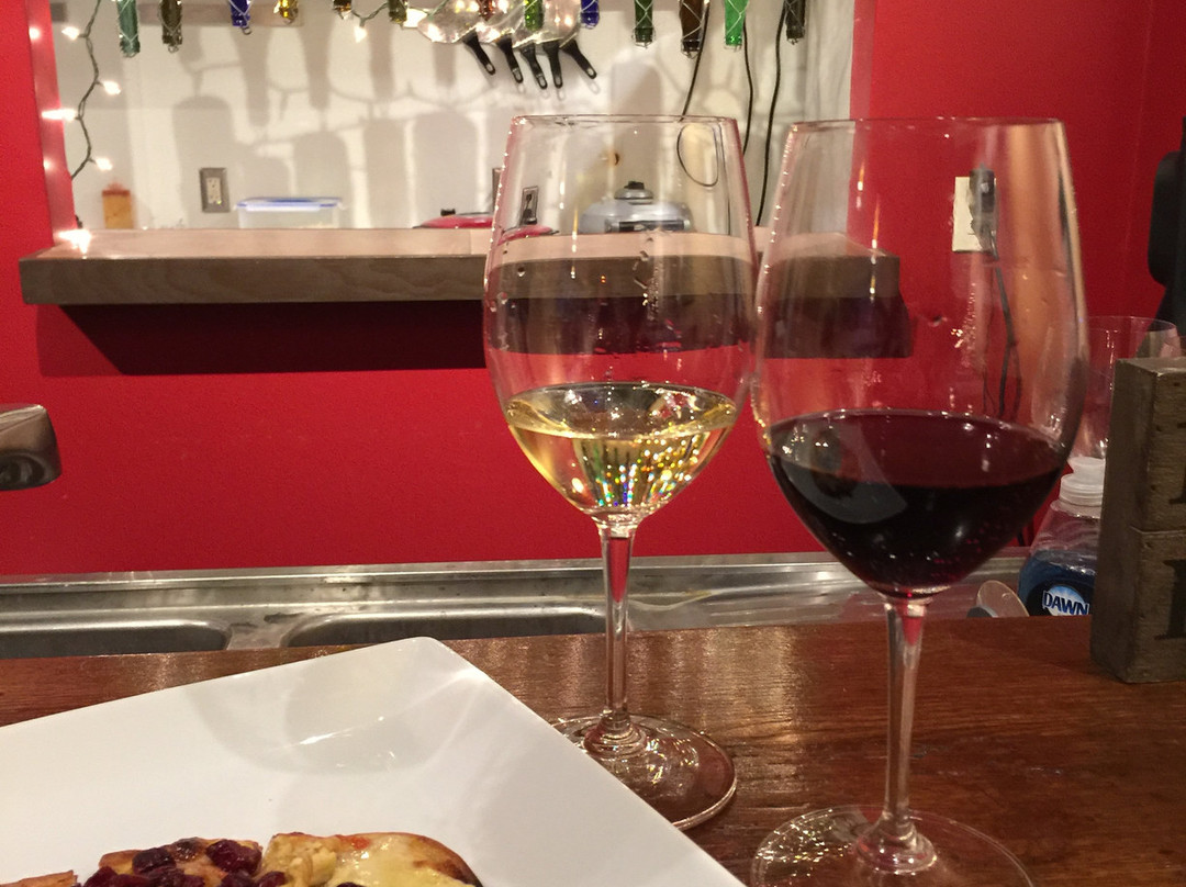 Cork and Fork-卡皮托拉必去景点