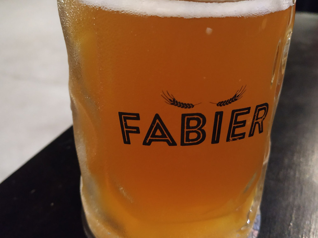 Santo Antonio Do Monte餐馆和美食-Cervejaria Fabier