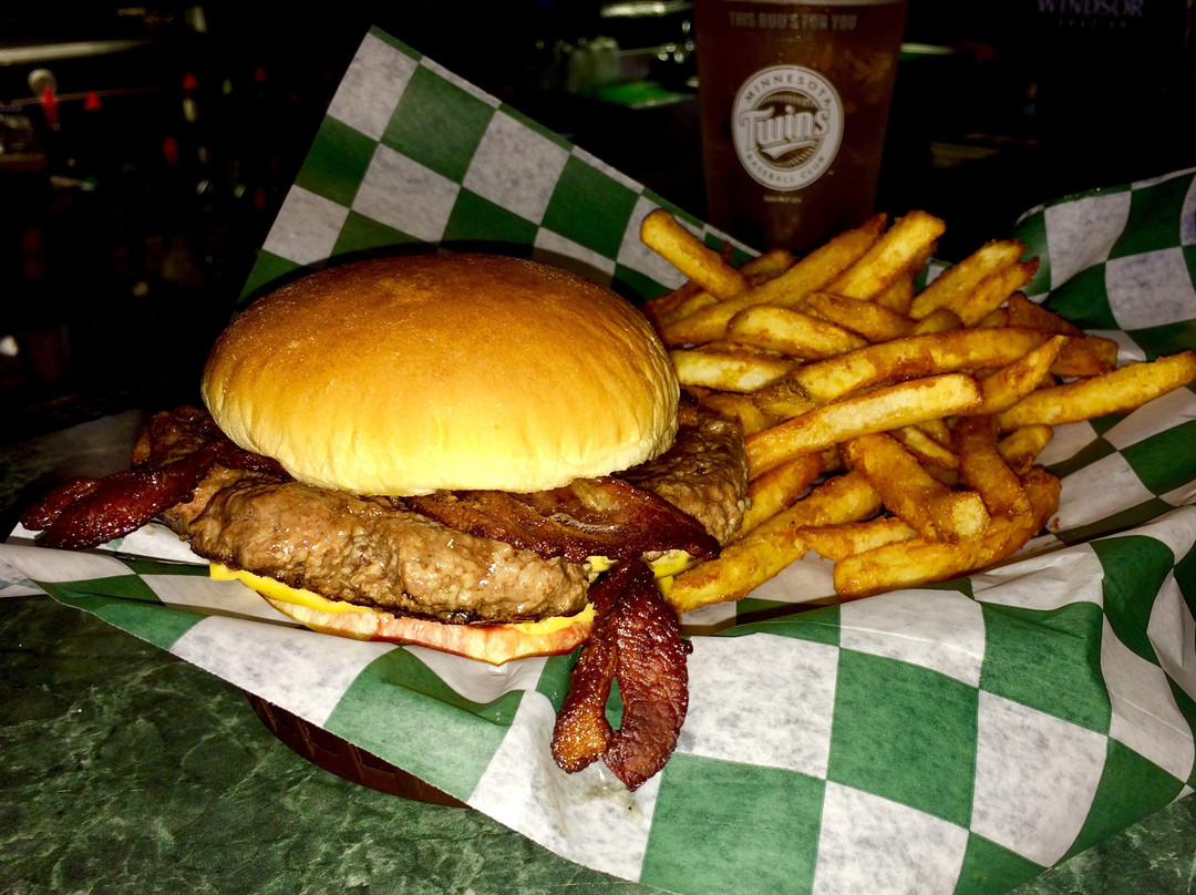 Corner Bar-伯米吉必去景点