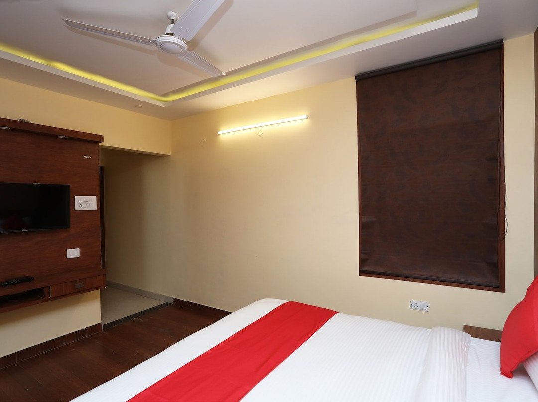 OYO 23616 Hotel Ss主图