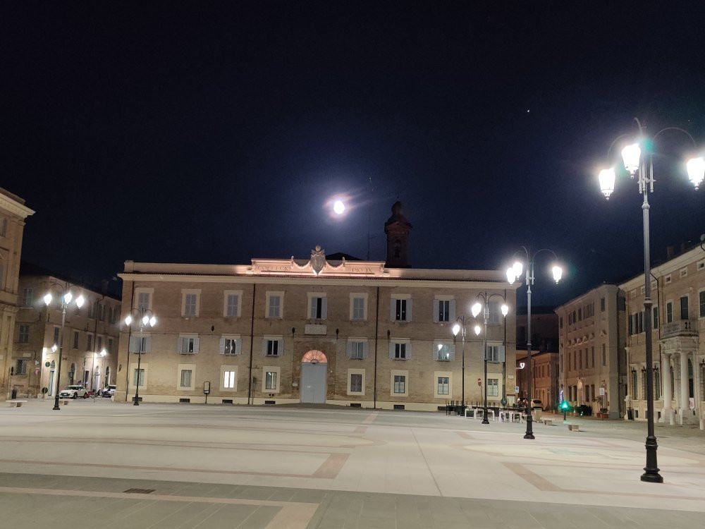 Piazza Garibaldi di Senigallia景点图片